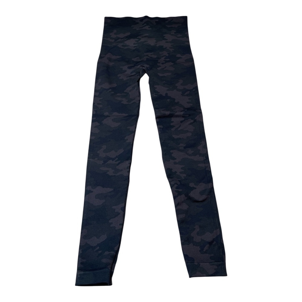 Spanx Green Camouflage Look at Me Now Seamless Leggings Women’s size Small